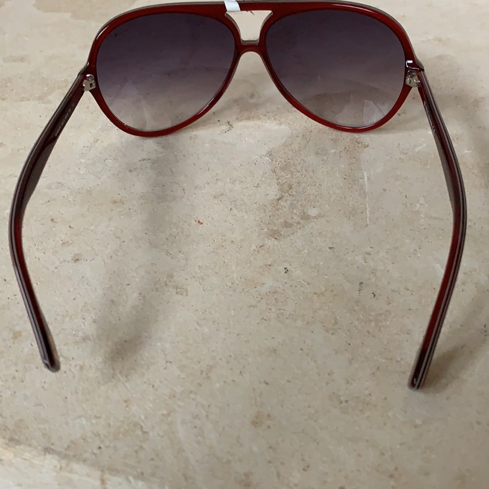 Sunglasses - Picture 3 of 3